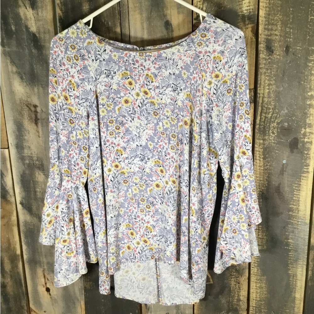 Lauren Conrad asymmetrical bell sleeve floral print top size medium